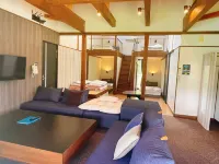 Ryokusuien Niji no Mura Cottage 난부 초 호텔