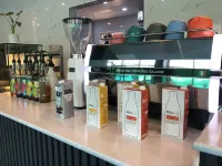 The Clover Hotel Angeles City managed by Cocotel Hotel berhampiran Jalan Fields