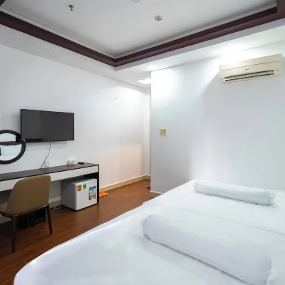 Tuan Viet Hotel Hoteles cerca de Jade Emperor Pagoda