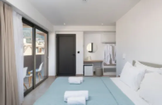 Golden Bee Lifestyle