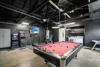 Sleeps 14 - Heated Pool - Jacuzzi - Firepit - Game Room