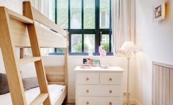 Paris Green House residence