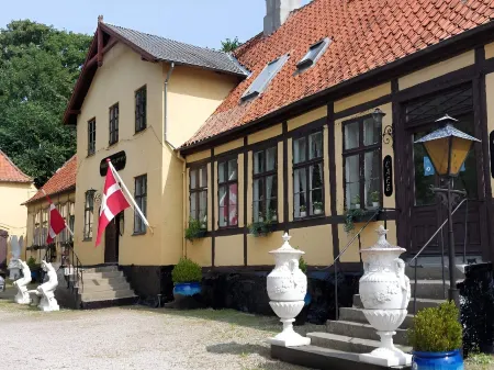 Family Suite in a Hotel in Tranekaer Отели в г. Tranekaer