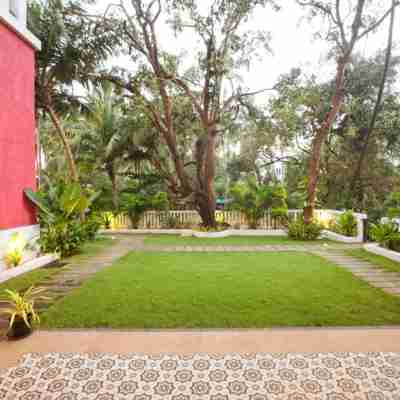 Spacious 3BHK w Pool Near Candolim Beach Sbg-302 Hotel Exterior