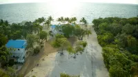 Dolphin Beach Villa - Villas