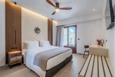 VENTUS Luxury Suites Hotels near Naturist Beach