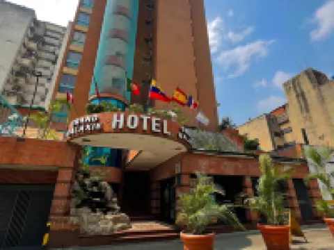 銀河大飯店 查考附近的飯店