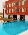 The Pearl Club Resort - Pool