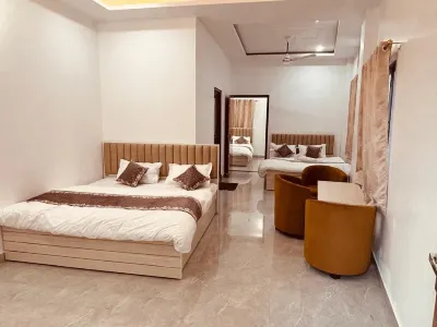 Shri Ram Darbar Hotel a 