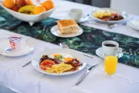 Le Petit Karoo - breakfast