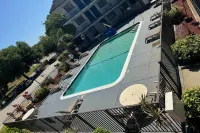 Motel 6 Bradenton, FL - Pools