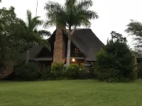 Legend Safaris - Kruger Park Lodge Hotels in 