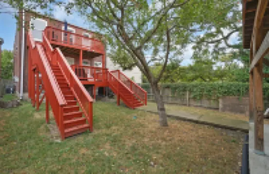 Spacious 3-Bedroom with King Bed & Prime Location