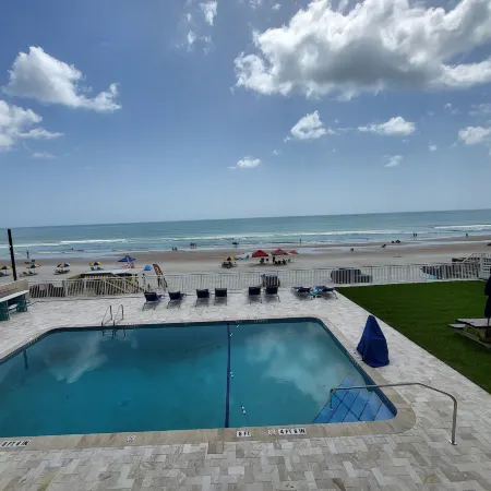 Beachside Hotel