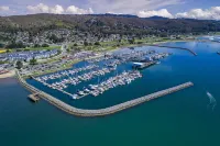 Ocean Views and Outdoor Lounge Area - Serene Coastal Haven