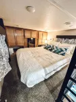 Cozy Tiny Home in Pleasant Springtown Texas with WiFi, AC, Full Kitchen