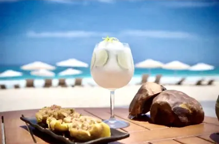 Cana Rock Con Vista Al Golf