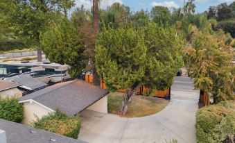 West Valley by Avantstay Large Yard w/ Pool!