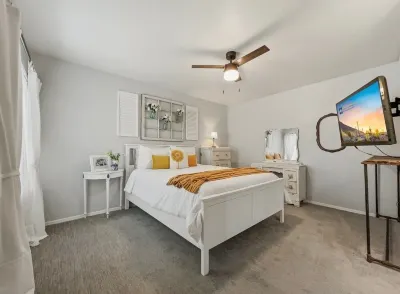 Perfect Chandler Getaway – Cozy Condo in the Heart of the East Valley!