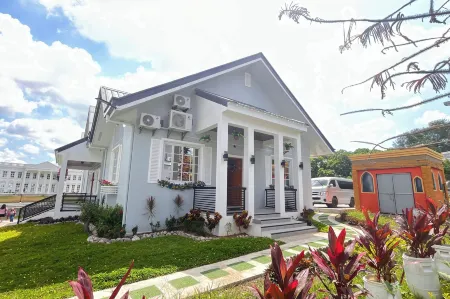 Torres Farm Resort Powered by Cocotel Отели рядом с достопримечательностью «Diocesan Shrine of the Immaculate Conception»