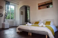 Elegance Perigourdine and SPA Hotel a Monpazier