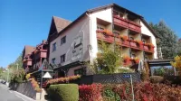 Haus Tonburg - RoLigio-Campus Hotels in Zorge