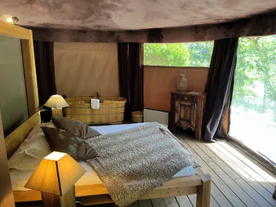 Prehistoric Lodge Hotels near Plage Pont d'Arc amont