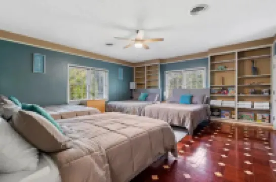 Private Heated Indoor Salt Water Pool House on 4 Acres! 2 Game Rooms & Fire Pit