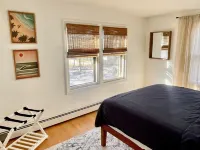 5 Star Coastal Farmhouse- Dog Friendly- 3Br in Westerly! Minutes to Beach & Town Hotels in Westerly