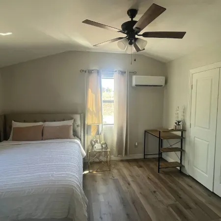 Home away from Home- Near Tyler Airport