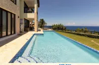 Panoramic Cliffside Luxe Villa