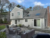 HarwichPort 4 bdr 3 bath - Walk to Red River Beach - next to Wychmere