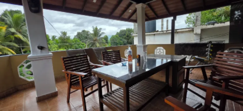 Kandy Comforts Hotels near Yatiwawala Sri Rajasingharama Viharaya