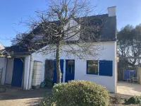 3-bedroom seaside house 400 metres from the sea