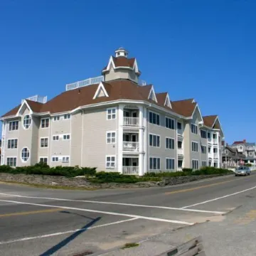 Spacious Waterview Condo - Steps To The Beach, Right Across The Street!