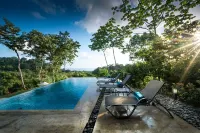 Encantada- Brand New Villa, Truly Spectacular with Mountain and Ocean Views