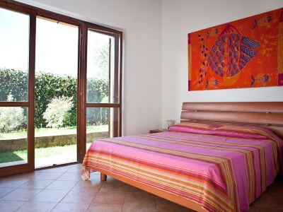 villa 1 with garden in the green a few meters from the beach