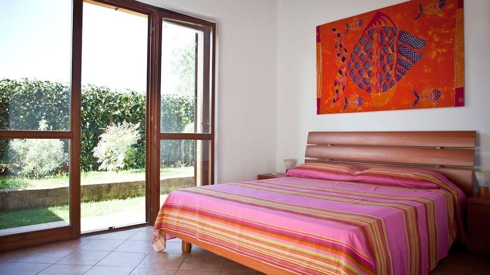 villa 1 with garden in the green a few meters from the beach