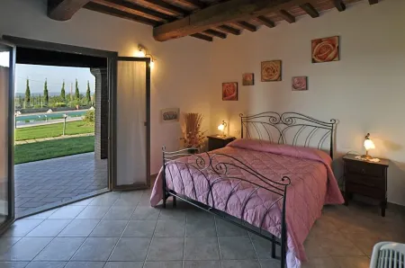 Apartments with pool and garden a short distance from the beach.