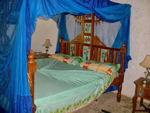 OceanView Villa & Bungalows, Beachfront Private Villa.
