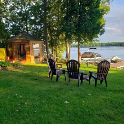 Stunning Lakehouse with all the luxuries of home Hotels near Kinmount Model Railway and Kinmount Heritage Museum