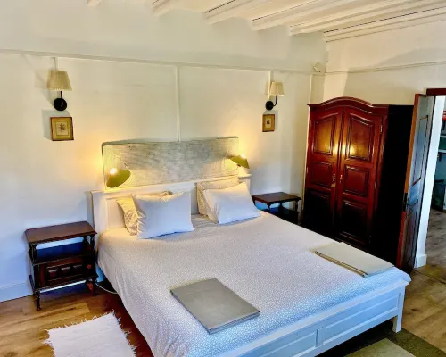 Integrated apartment numa casa do séc. XVI no Historic center of Estremoz. Hotels in Estremoz