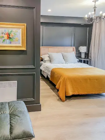 Luxury townhome - Rooftop Patio - Hot Tub Отели рядом с достопримечательностью «Confederation Centre of the Arts»