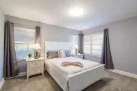 4/2 Spacious Downtown SRQ Home!