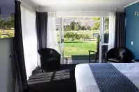 Lake Dunstan Motel Hotels in Cromwell