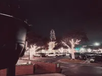 King bed Weatherford square