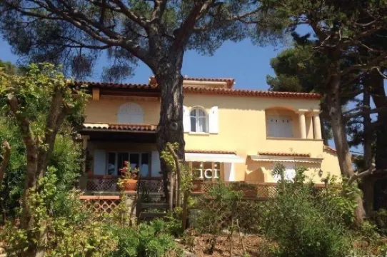 BEAU T2 SAINTE MAXIME - SEA AND TOWN CENTER ON FOOT