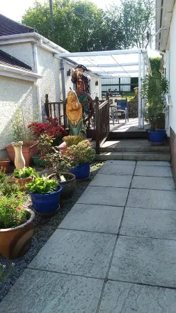 Fantastic self-catering apartment on the outskirts of Caerleon