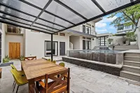 Charming 4-bedroom house with Private pool, Walking distance to the beach.