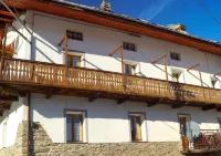 Rustic mountain house + dehors Hotels in 